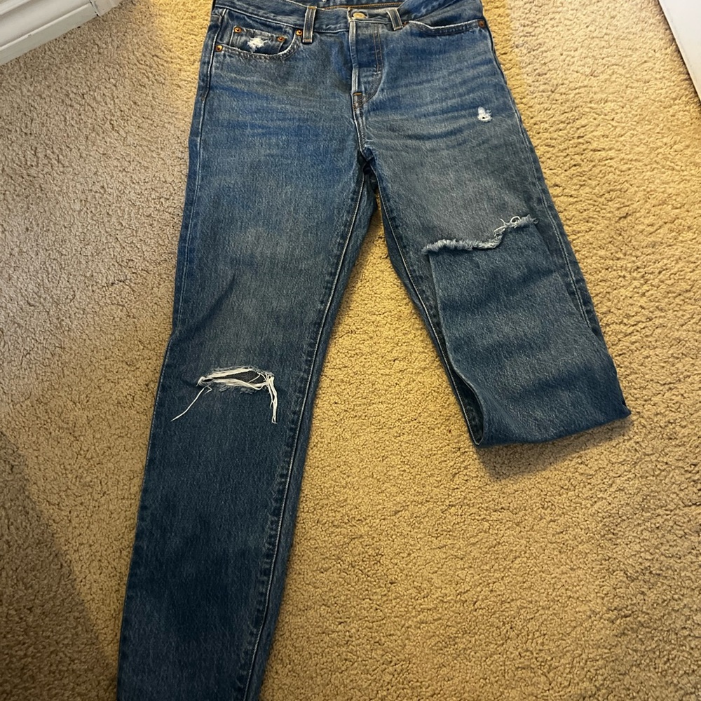 Levi’s wedgie. 25